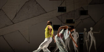 Review: Kyle Abraham Embraces the Big Perm and Boombox Era