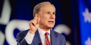 Texas Governor Uses Trump-Style Tactics in Fight With Texas Cities Over ICE