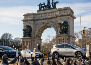 New Yorkers Warm to Mamdani’s Redesign Plan for Iconic Brooklyn Plaza