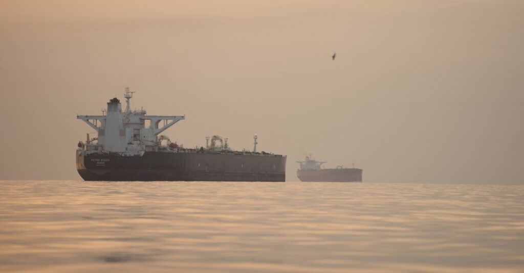 Ships in Strait of Hormuz Turn Back as 2 Are Said to Be Hit