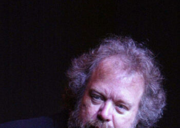 Don Schlitz, Prolific Writer of Country Music Hits, Dies at 73