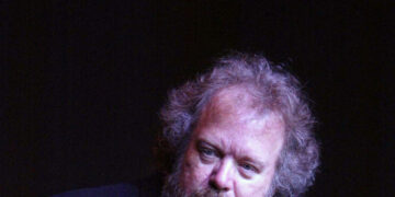 Don Schlitz, Prolific Writer of Country Music Hits, Dies at 73