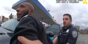 Michigan Gas Clerk Helps Save Kidnapped Teen Girl Who Mouthed ‘Help’