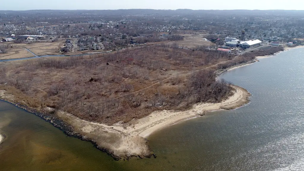 Aerial view of the uncapped dumpsite along the Keyport bayshore near the Aeromarine Industrial Park.