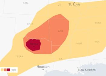 Severe Storms Sweep the South, With Possible Tornadoes and Large Hail