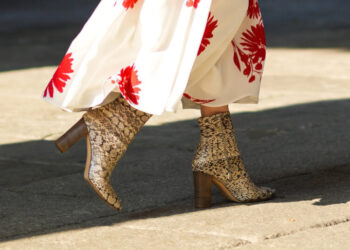 What’s the Best Way to Wear Boots in Warm Weather?