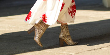 What’s the Best Way to Wear Boots in Warm Weather?