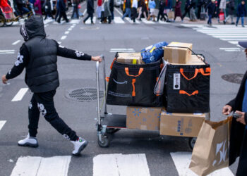 California Accuses Amazon of Price Fixing in Legal Filing