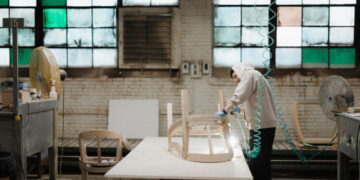 The Unlikely Recovery

of America’s

China-Shocked Towns