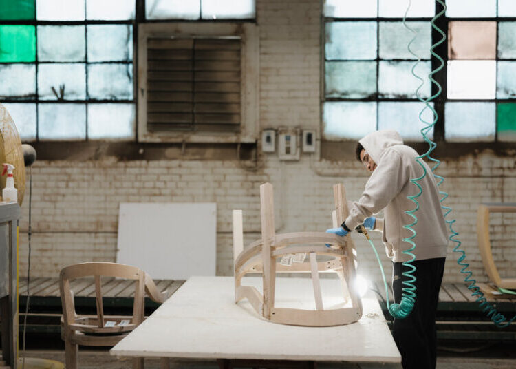 The Unlikely Recovery

of America’s

China-Shocked Towns