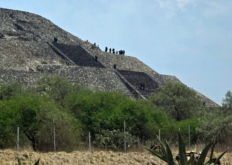 Canadian Tourist Is Shot Dead at Mexico’s Pyramids, Officials Say