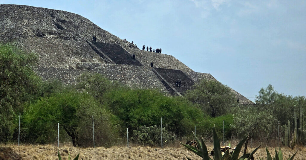 Canadian Tourist Is Shot Dead at Mexico’s Pyramids, Officials Say