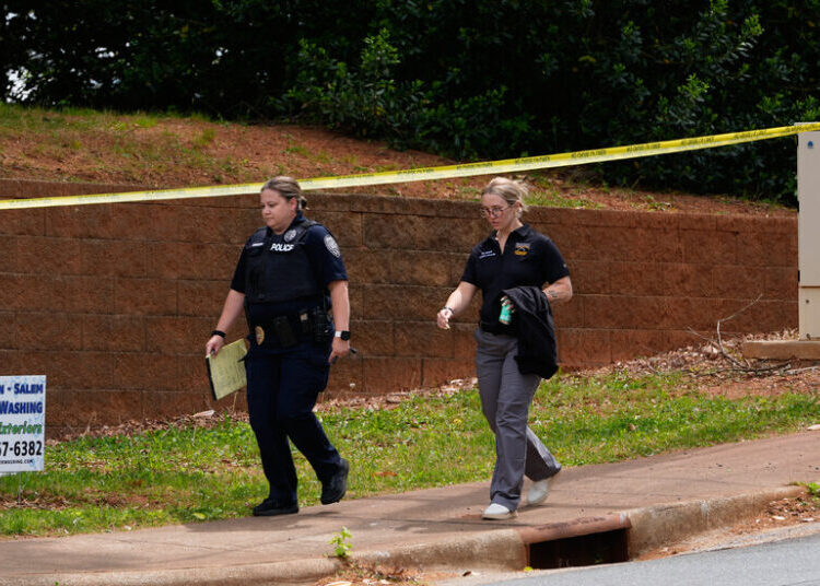 2 Teens Killed and 5 Injured in North Carolina Shooting