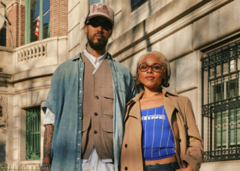 Airy Clothes in a Beachy Palette