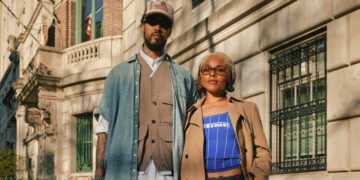 Airy Clothes in a Beachy Palette