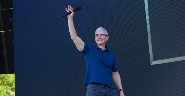 Was Tim Cook Stylish? – DNYUZ