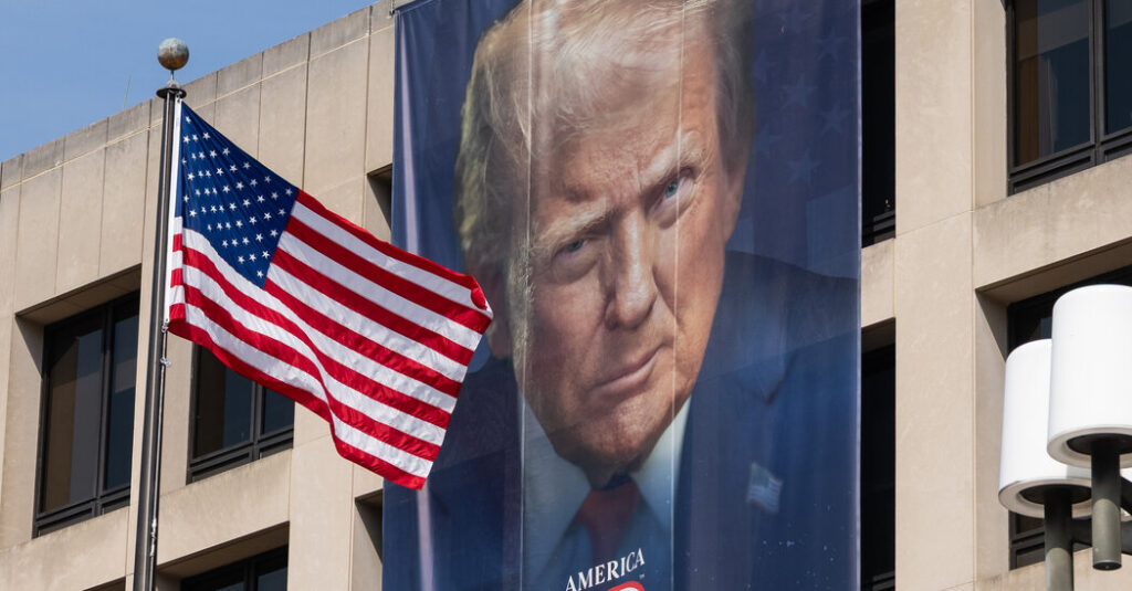 Labor Secretary’s Departure Gives Trump an Opening to Focus on His Agenda