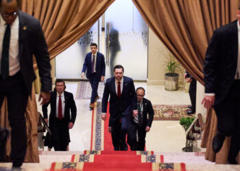 Trust Trump? Iran’s Doubts Shadow Peace Talks