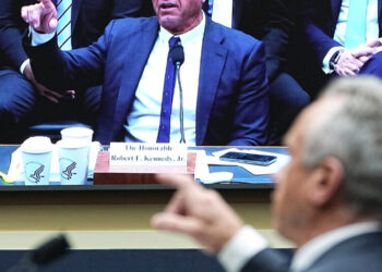 Kennedy Refuses to Commit to Backing New C.D.C. Director on Vaccines