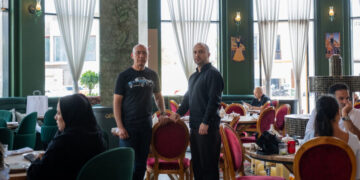 Iranian Expats in U.A.E. Caught Between Home and Homeland