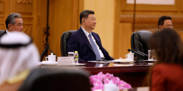 Xi Calls For Hormuz to Reopen as China Balances Its Gulf Interests