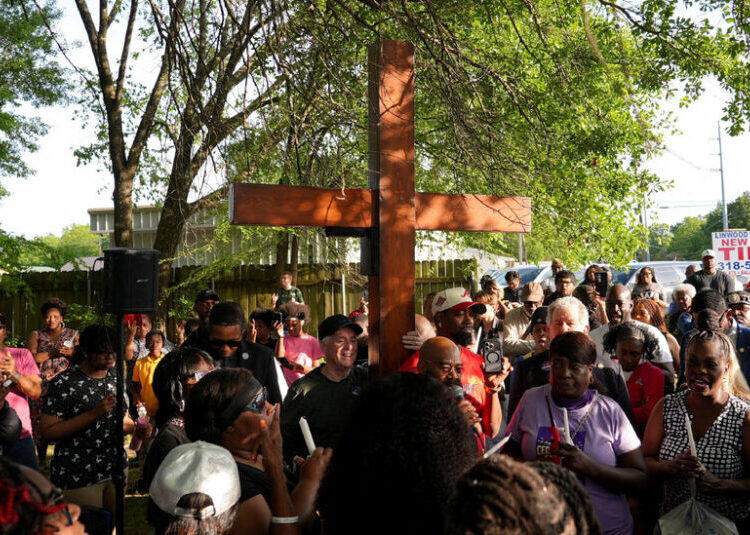 Man Is Charged With Providing Gun to Louisiana Shooter