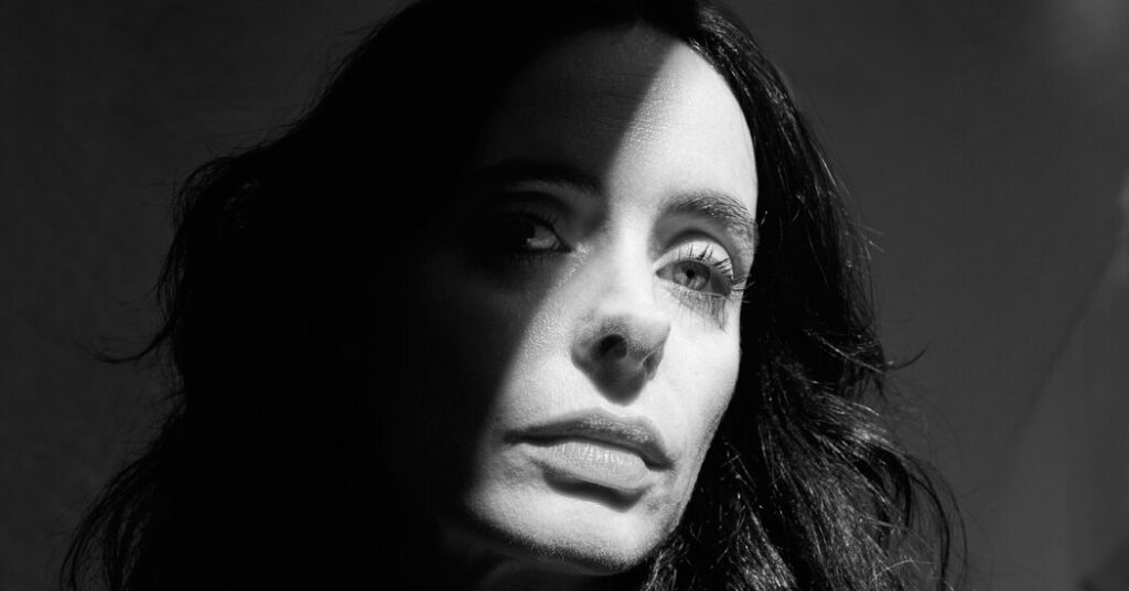 Krysten Ritter Puts the Black Leather Jacket Back On