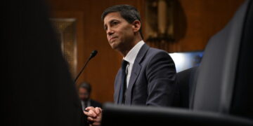 Trump’s Fed Pick Faces Tough Task Shedding ‘Sock Puppet’ Label