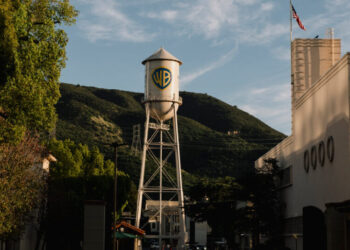 Warner Bros. Investors Approve Deal With Paramount