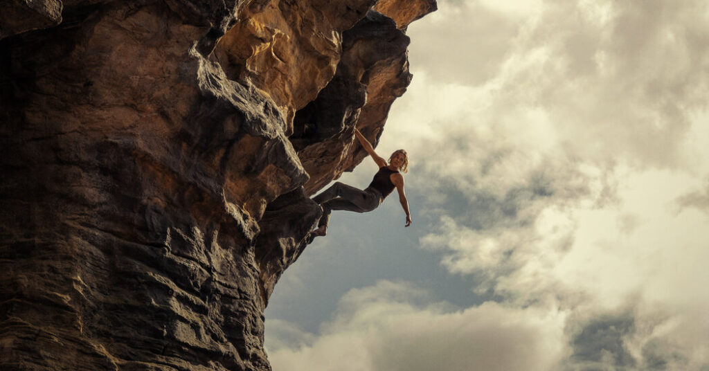 ‘Apex’ Review: Predator and Prey