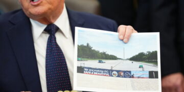 Trump Says He’s Renovating ‘Filthy’ Reflecting Pool on the National Mall