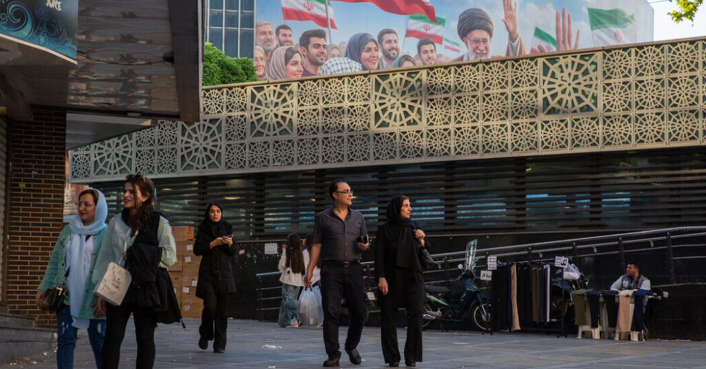 U.S. Sending Kushner and Witkoff to Pakistan to Resume Talks With Iran