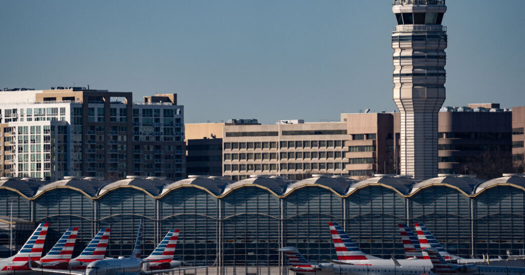 To Fill Air Traffic Controller Shortage, F.A.A. Turns to Gamers