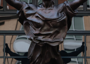 When Should Judges Sound the Alarm?