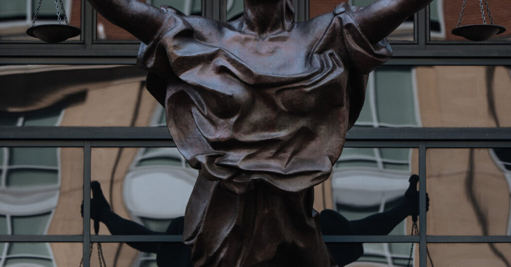 When Should Judges Sound the Alarm?