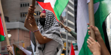 Under Trump, Green Card Seekers Face New Scrutiny for Views on Israel