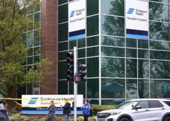 One Police Officer Is Killed and Another Critically Wounded in Chicago Hospital Shooting