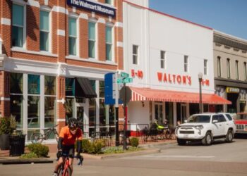 The Walmart billionaires next door: Quiet backlash is brewing against the heirs who remade the retailer’s hometown