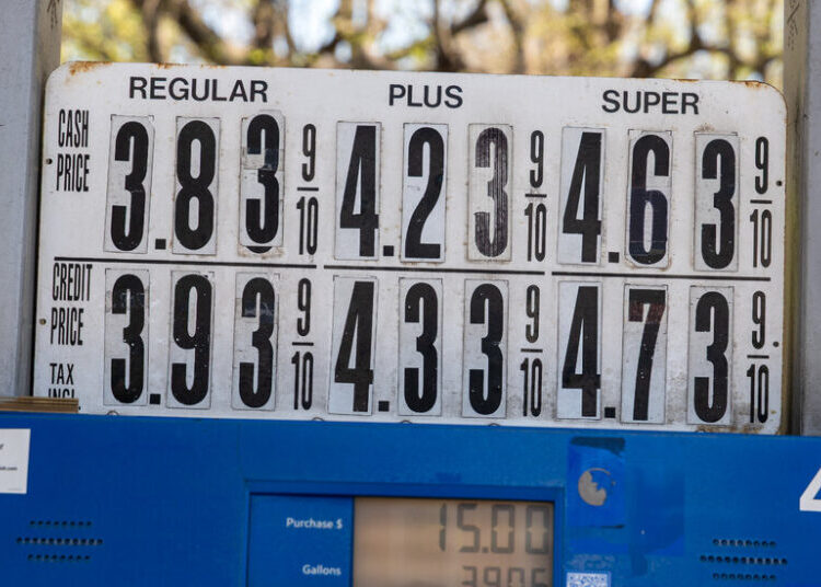 Muted Reaction as Oil and Stock Markets Reopen