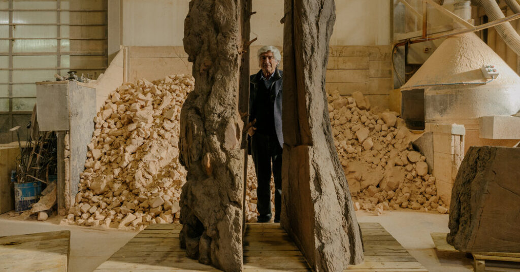 For Italy’s Art Pioneer, a New Bronze Age