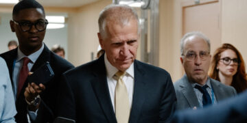 Tillis Prepared to Advance Nominee for Fed Chair