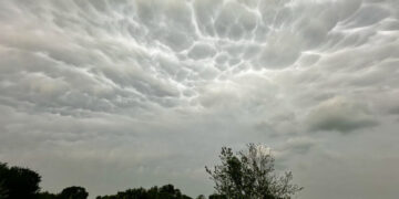 Powerful Storm Sweeps Across Texas and Kills 2, Displacing Dozens