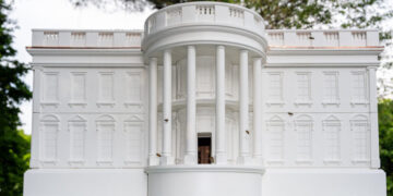 As Part of Royal Visit, Trumps Will Show Off the White House Bees