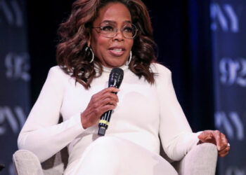 Oprah Winfrey Moves Her Podcast (and Books and Products) to Amazon