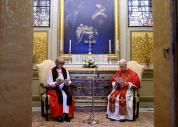 Female Anglican Leader Prays With Pope, Signaling Unity and Recalling Divide
