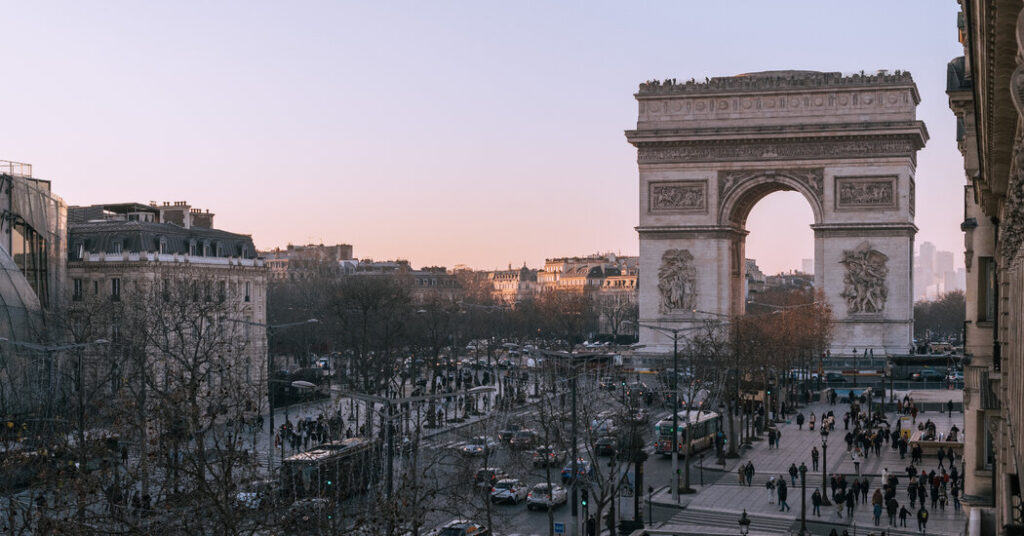 In France, Trump’s Triumphal Arch Draws Eye Rolls, and Echoes of Napoleon