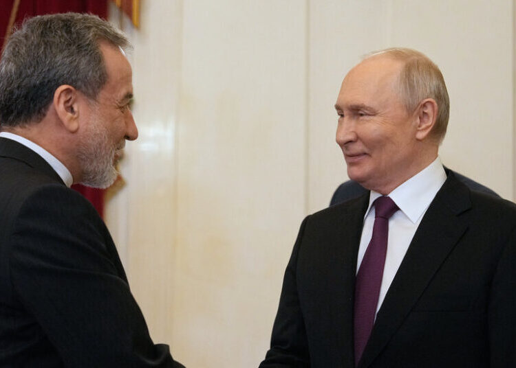 Top Iranian Official Meets Putin in Russia to Discuss the Middle East War
