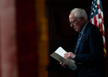 Bernie Sanders Presses Democrats to Swear Off Super PACs in Primaries