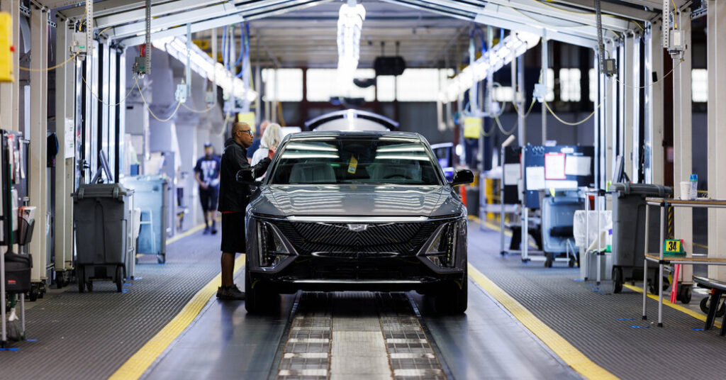 G.M.’s Profit Bolstered by a $500 Million Tariff Refund