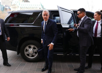 Despite Trade Turmoil, Canada’s Economy Is Expected to Grow and Deficit to Fall